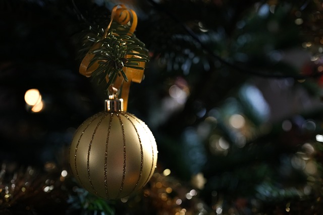 Sådan skaber du julepynt og hyggelige stemninger derhjemme uden store udgifter
